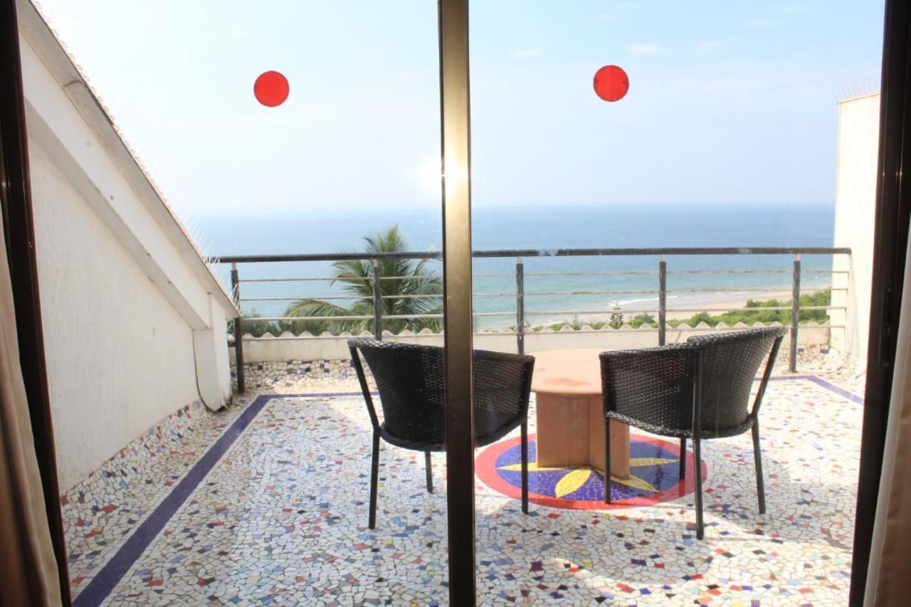 Abhishek Beach Resort And Spa Ganpatipule Eksteriør billede