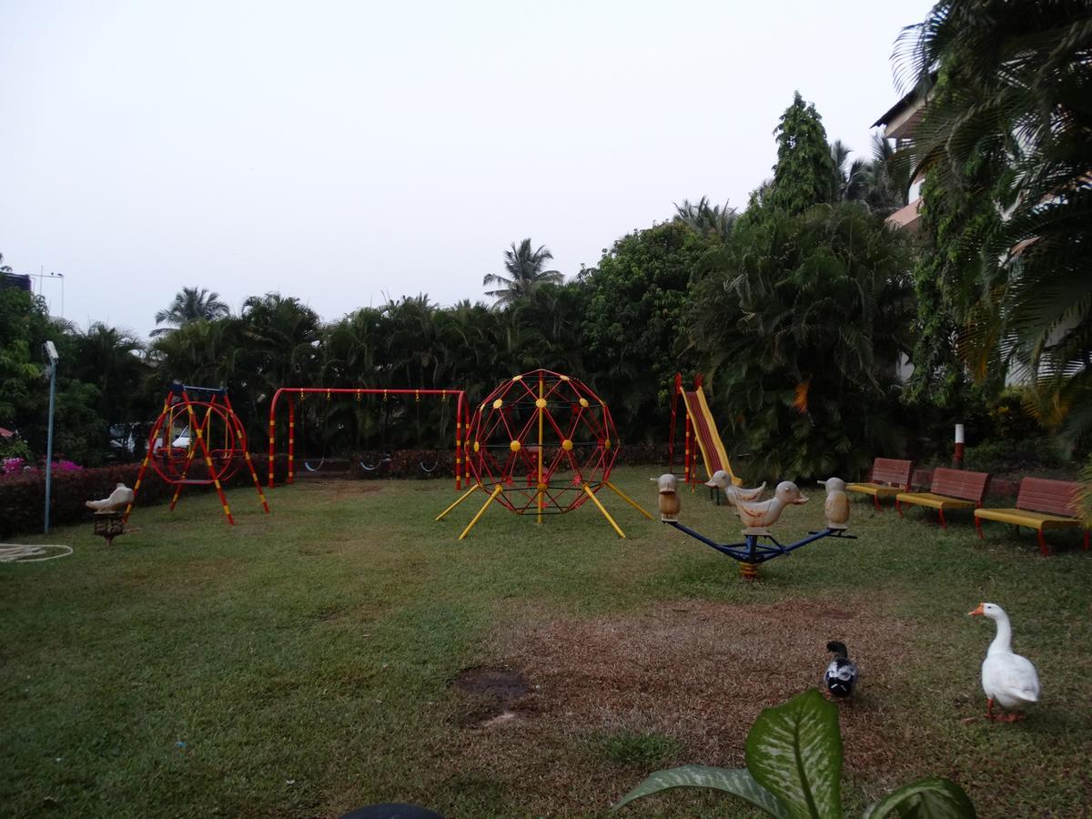 Abhishek Beach Resort And Spa Ganpatipule Eksteriør billede