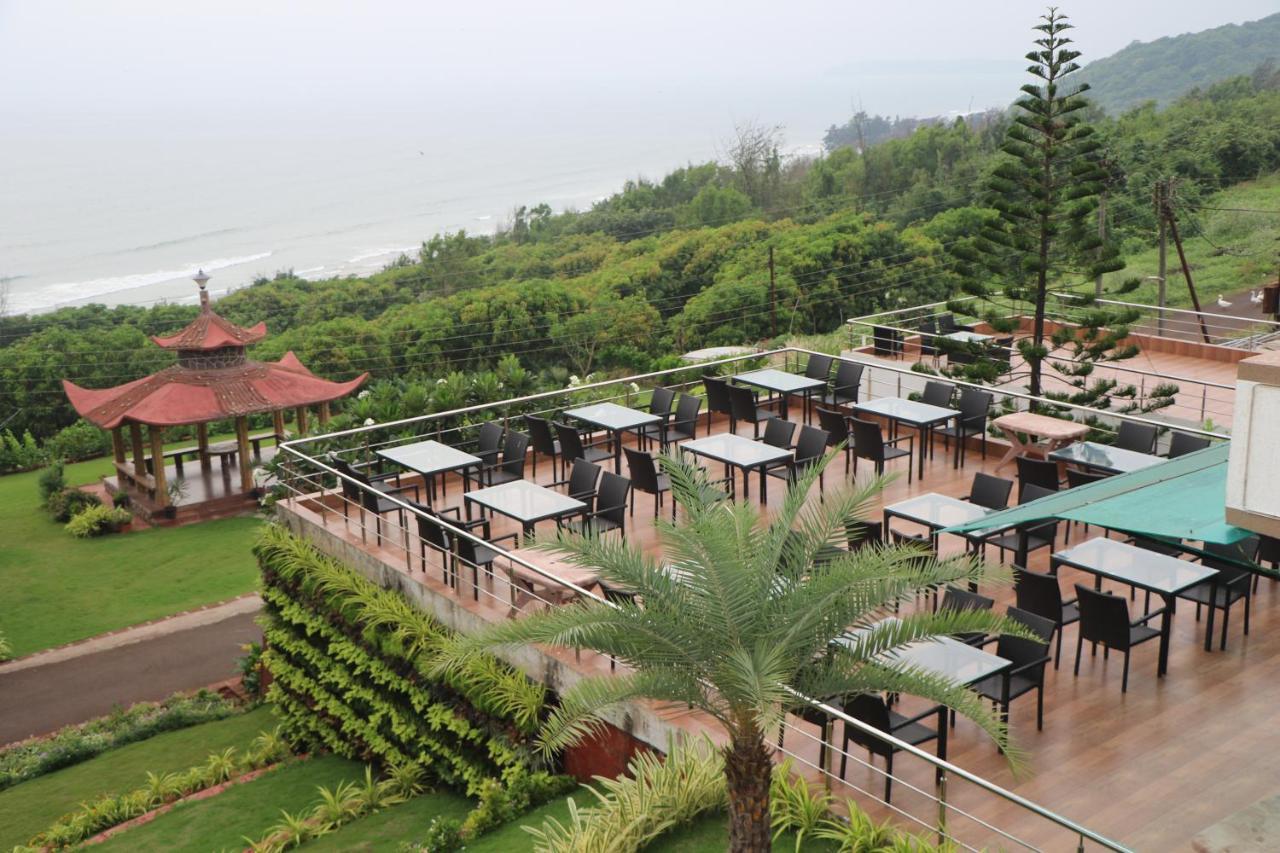 Abhishek Beach Resort And Spa Ganpatipule Eksteriør billede