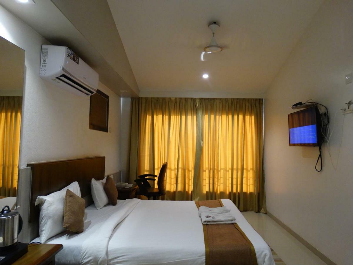 Abhishek Beach Resort And Spa Ganpatipule Eksteriør billede